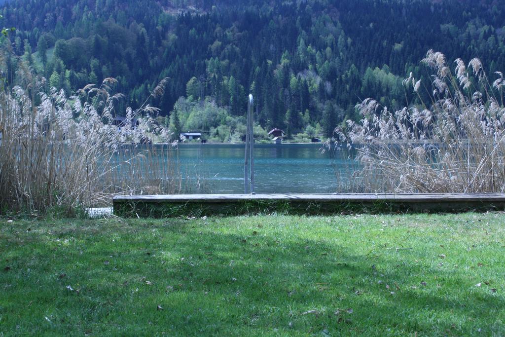 Landhaeusl Villa Weissensee Bagian luar foto