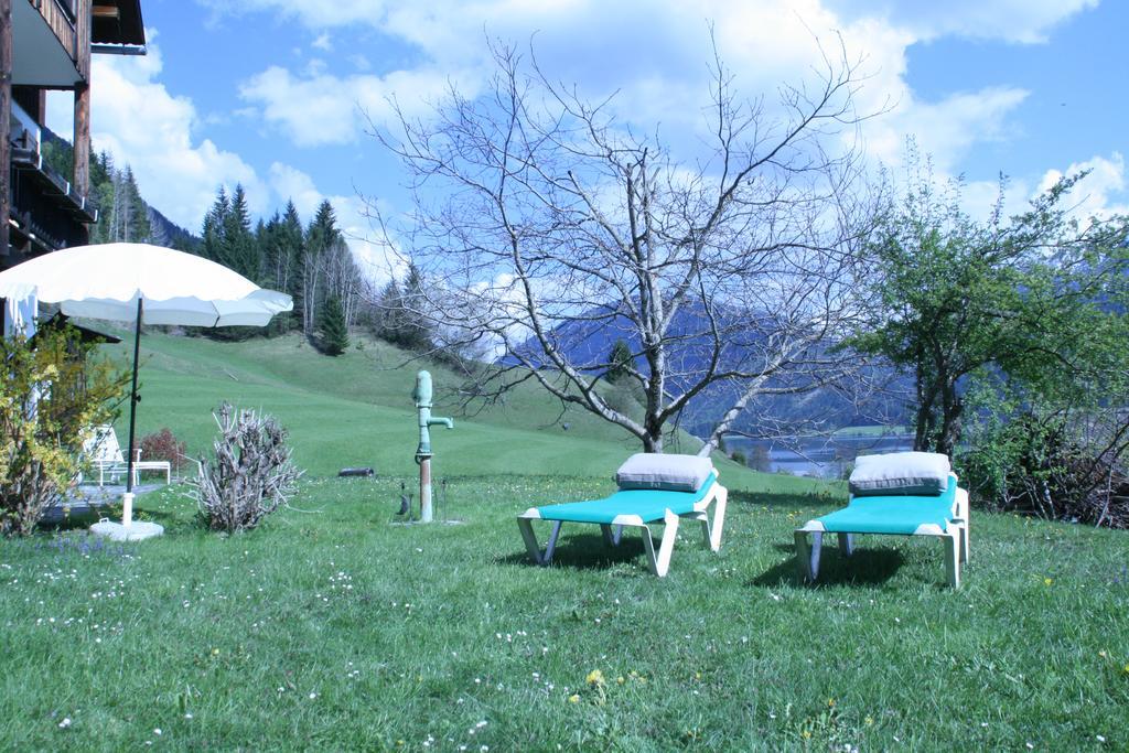 Landhaeusl Villa Weissensee Bagian luar foto