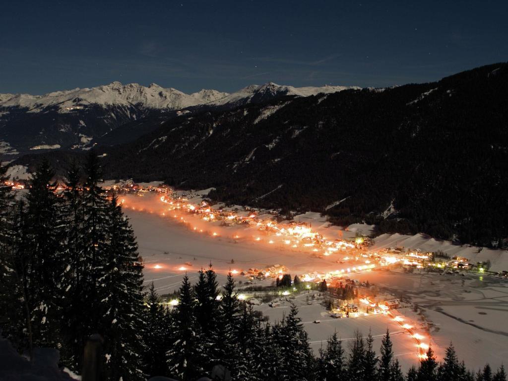 Landhaeusl Villa Weissensee Bagian luar foto